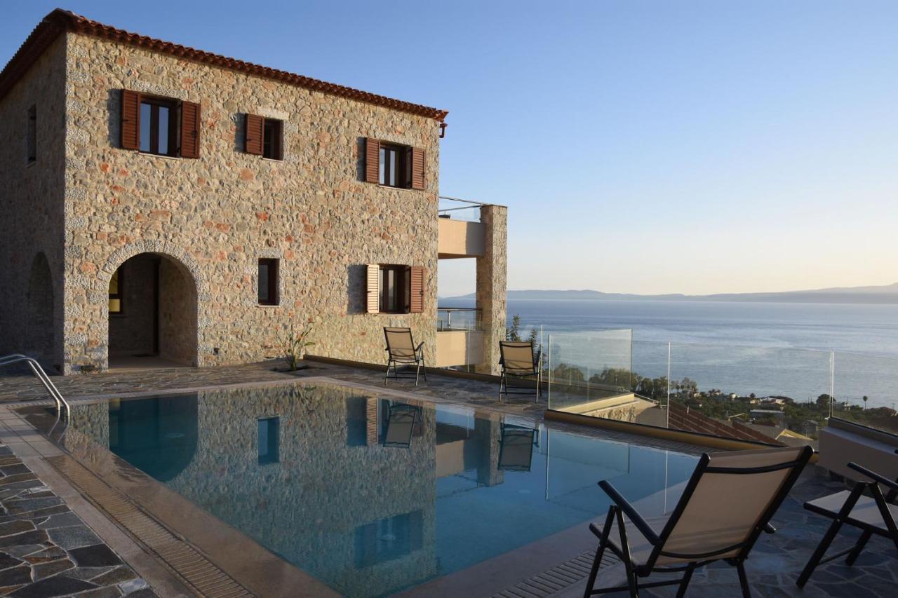 Villa Dafni - Infinite Sea Vistas With Private Pool 卡拉马塔 外观 照片