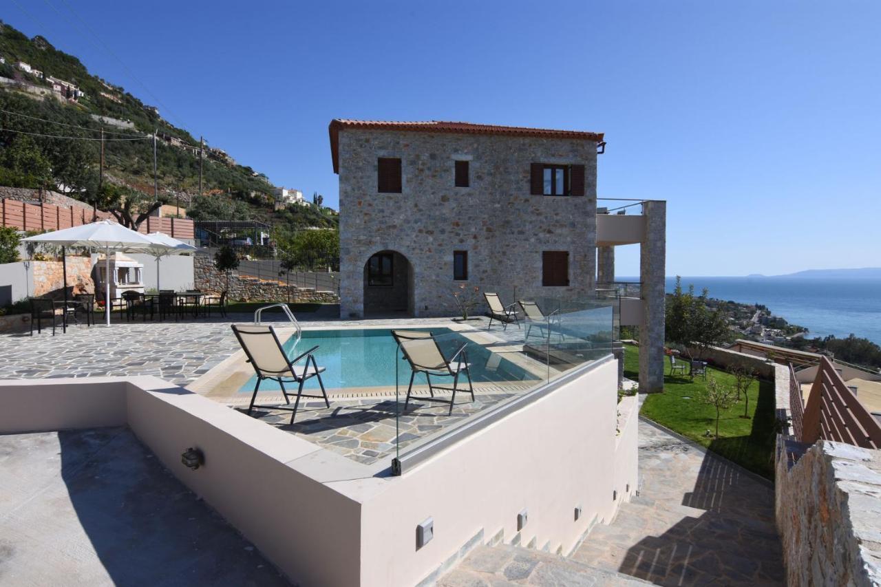 Villa Dafni - Infinite Sea Vistas With Private Pool 卡拉马塔 外观 照片