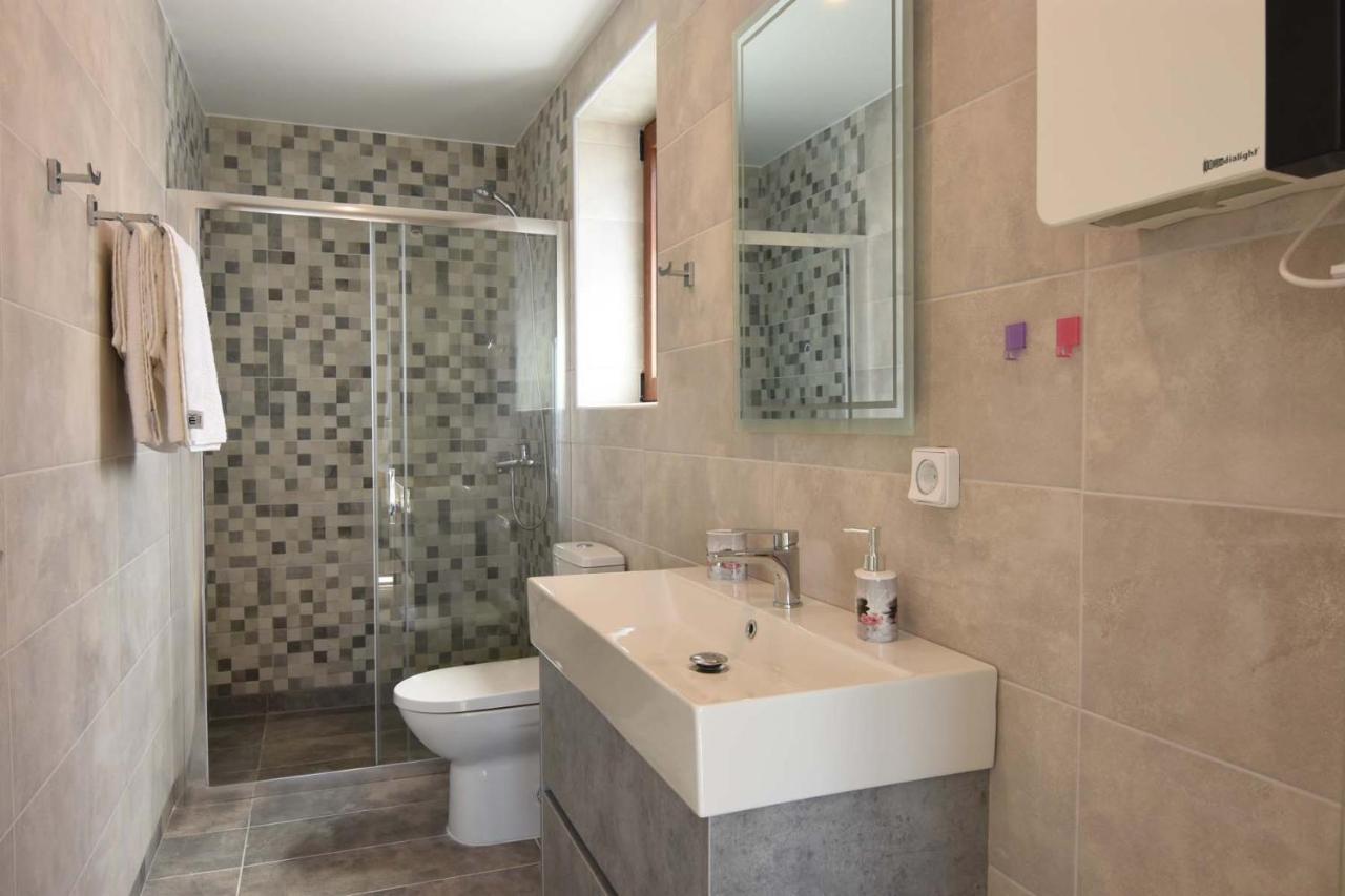 Villa Dafni - Infinite Sea Vistas With Private Pool 卡拉马塔 外观 照片