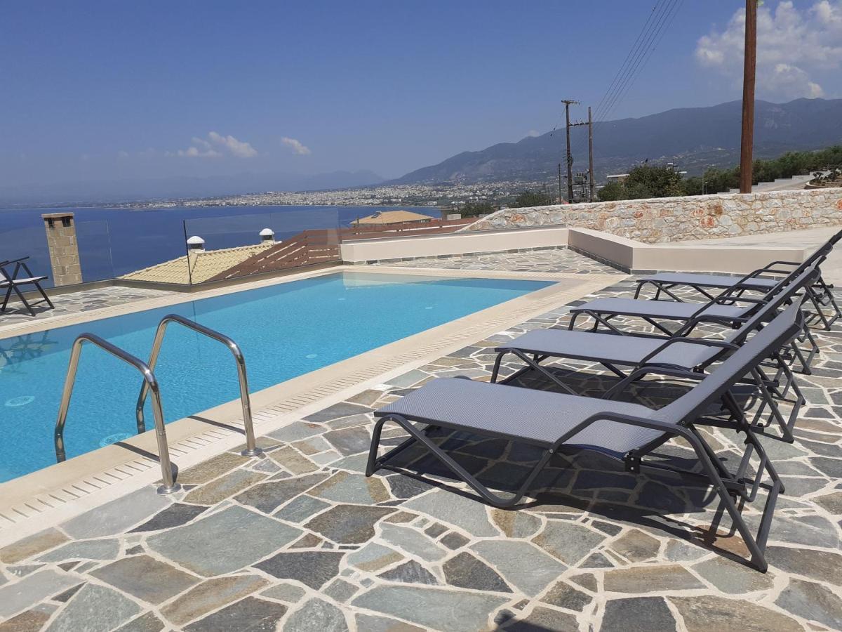Villa Dafni - Infinite Sea Vistas With Private Pool 卡拉马塔 外观 照片